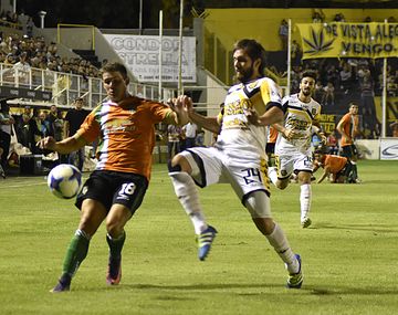 Olimpo golpeó en el final y festejó