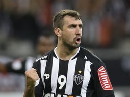 El delantero no para de romper redes en Brasil. El delantero no para de romper redes en Brasil.