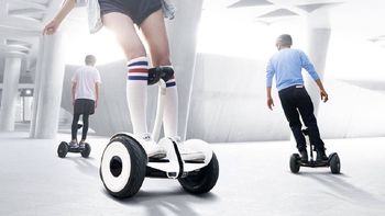 xiaomi presenta un monopatin que puede controlarse con el smartphone xiaomi presenta un monopatin que puede controlarse con el smartphone