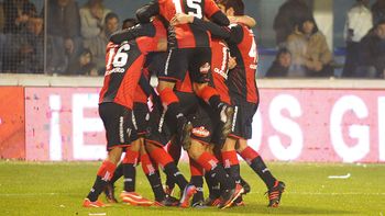 newells y gimnasia van por la punta en el partido pendiente newells y gimnasia van por la punta en el partido pendiente