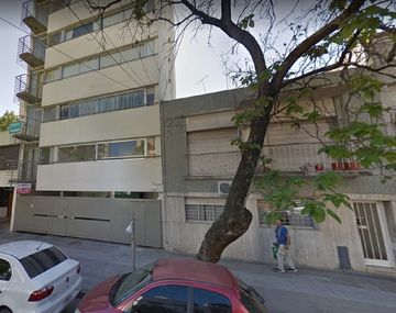 Una embarazada cayó de un sexto piso y murió