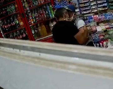 VIDEO: Entró a robar a un kiosco de Pilar