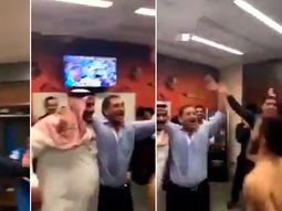 El riojano no ocultó su euforia y estalló junto al plantel y al jeque El riojano no ocultó su euforia y estalló junto al plantel y al jeque