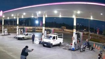 violento asalto en uruguay: un motochorro fue herido tras robar una estacion de servicio violento asalto en uruguay: un motochorro fue herido tras robar una estacion de servicio