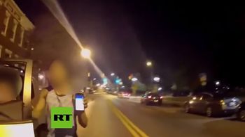 video: jugo al pokemon go mientras manejaba y choco contra un patrullero video: jugo al pokemon go mientras manejaba y choco contra un patrullero