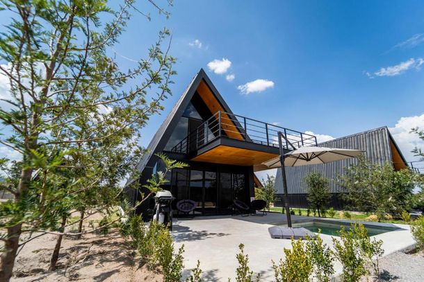 Pueblo de Aguascalientes con cabañas y naturaleza: Calvillo