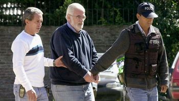 Carlos Carrascosa Carlos Carrascosa