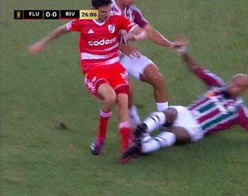 Polémica por el planchazo de Felipe Melo: ¿era para roja?