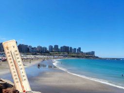 Sube la temperatura del agua en Mar del Plata. Sube la temperatura del agua en Mar del Plata.