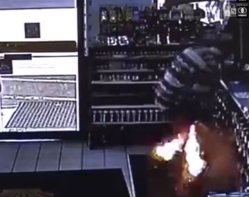Le explotó el cigarrillo electrónico