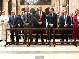 adorni y kicillof coincidieron en la misa en homenaje al papa francisco adorni y kicillof coincidieron en la misa en homenaje al papa francisco