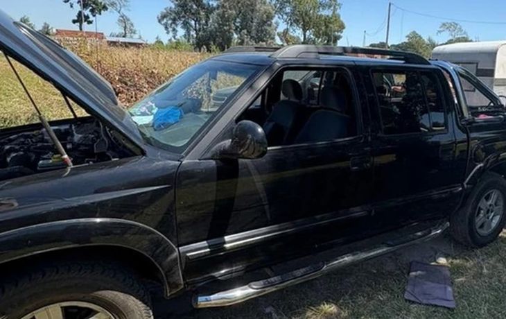 Le robaron a una familia su camioneta con casa rodante y se llevaron a los hijos de 6 y 8 años. Le robaron a una familia su camioneta con casa rodante y se llevaron a los hijos de 6 y 8 años.