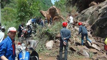 ascienden a 179 los muertos por el terremoto en china ascienden a 179 los muertos por el terremoto en china