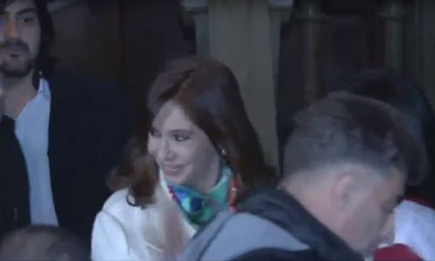 Cristina Kirchner al salir del Instituto Patria