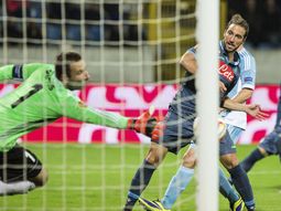 gonzalo higuain anoto en la victoria del napoli gonzalo higuain anoto en la victoria del napoli