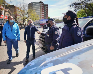 Esteban Echeverría: Intendente Gray presentó nuevos patrulleros junto a Berni