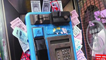 proponen multar a quienes impriman volantes con oferta sexual proponen multar a quienes impriman volantes con oferta sexual