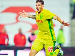 Los mensajes de WhatsApp de Emiliano Sala con el hijo de quien contrató el avión