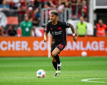 El gol de Exe Palacios en la victoria del Leverkusen en un amistoso