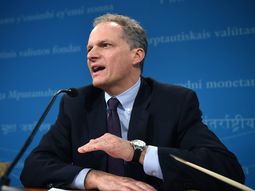 FMI prevé una caída económica