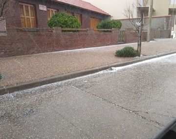 Graupel en provincia de Buenos Aires - Crédito:&nbsp;@SMN_Argentina