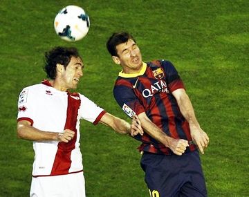 Ahora el jugador español acusa a Messi de negarle el saludo