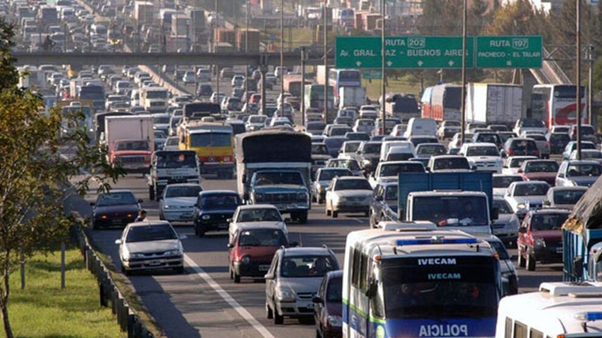 El Gobierno avanza con las privatizaciones de rutas, autovías y autopistas