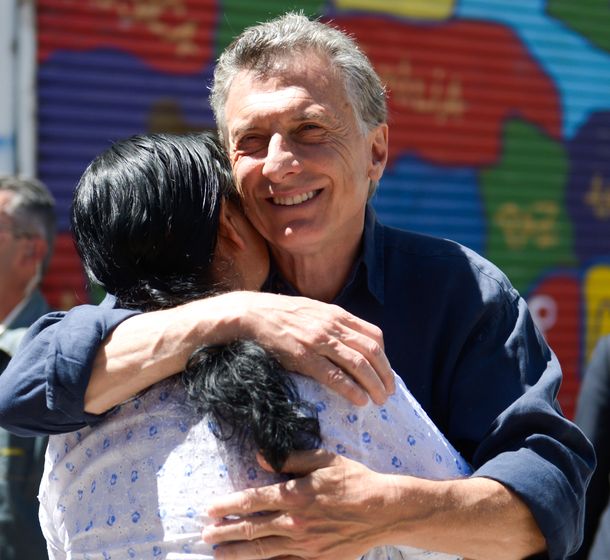 Macri visitó a la fundadora del comedor comunitario Los Piletones