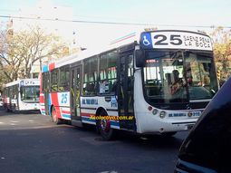 chocaron dos colectivos en caseros y pasco: 18 heridos chocaron dos colectivos en caseros y pasco: 18 heridos