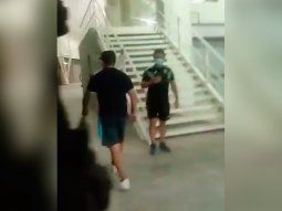 Hinchas de Racing echaron del estadio a un ex intendente condenado por violación