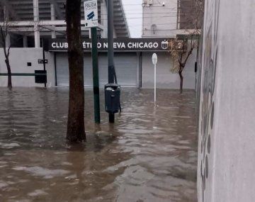 Tormentas en Buenos Aires: suspenden un partido del fútbol argentino por actividad eléctrica