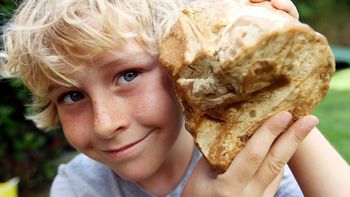 el extrano caso de un vomito de ballena que vale us$ 60 mil el extrano caso de un vomito de ballena que vale us$ 60 mil