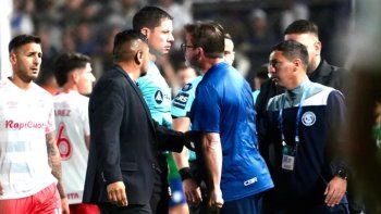 el momento de furia de berti: los insultos al arbitro en plena final de la copa argentina el momento de furia de berti: los insultos al arbitro en plena final de la copa argentina