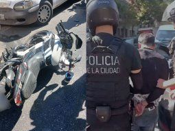 dos motochorros colombianos detenidos tras un raid entre colegiales y villa crespo dos motochorros colombianos detenidos tras un raid entre colegiales y villa crespo