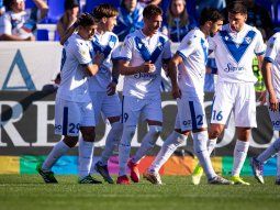 Vélez le ganó a Godoy Cruz en Mendoza y se subió a la cima del Clausura