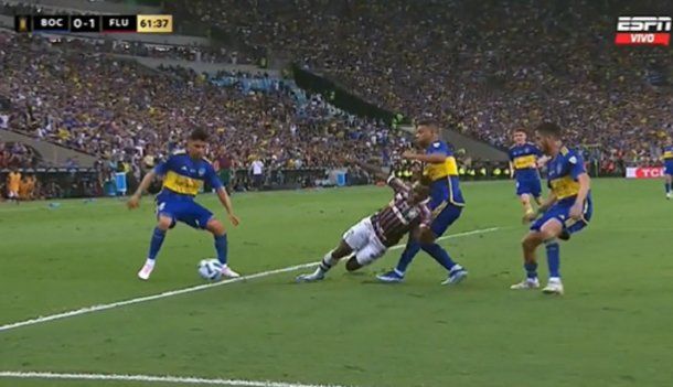 Final para el infarto: el penal que reclamó Fluminense ante Boca