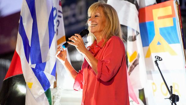 Carolina Cosse no renunciará al cargo de intendenta