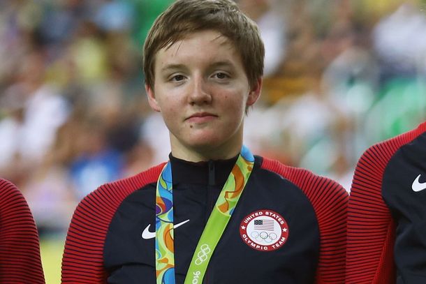 Se suicidó Kelly Catlin, una joven campeona en ciclismo estadounidense