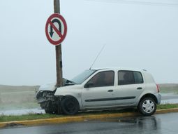 el fuerte temporal en mar del plata dejo evacuados, destrozos y cortes de luz el fuerte temporal en mar del plata dejo evacuados, destrozos y cortes de luz