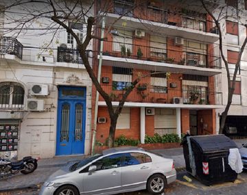 El edificio de la calle&nbsp;Amen&aacute;bar 1565 donde vive la m&eacute;dica