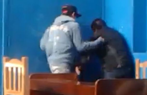 Feroz golpiza a un discapacitado en una escuela de Wilde