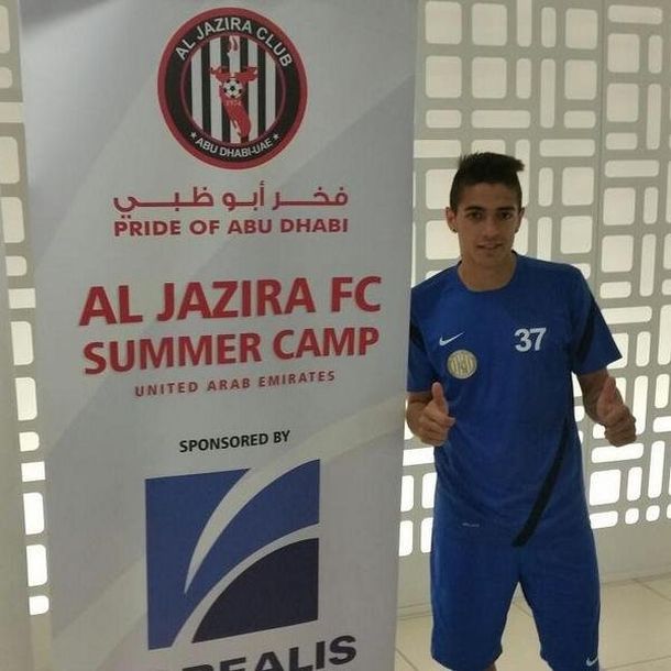 Tras despedirse de River, Lanzini fue presentado en Emiratos Árabes