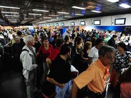 aeroparque tuvo vuelos restringidos por un reclamo sindical aeroparque tuvo vuelos restringidos por un reclamo sindical
