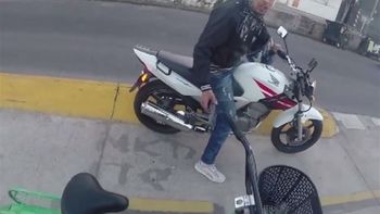 el motochorro de la boca ya tiene su cancion y es furor en las redes sociales el motochorro de la boca ya tiene su cancion y es furor en las redes sociales