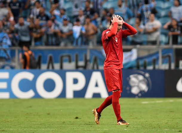 Fernando Amorebieta se retira expulsado