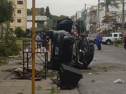 un auto atropello y mato a un joven: investigan si corria una picada un auto atropello y mato a un joven: investigan si corria una picada