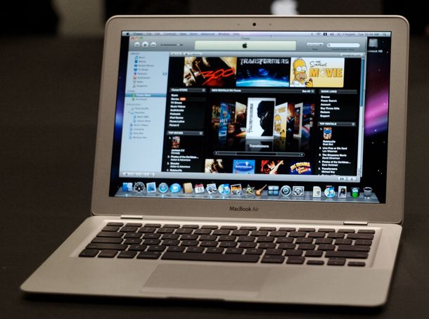 Apple patenta un nuevo sistema para recargar sus MacBooks con energía solar