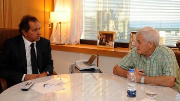 apoyo de la cgt oficial a scioli: gano en la primera, en la segunda y trabajaremos para que gane en la tercera apoyo de la cgt oficial a scioli: gano en la primera, en la segunda y trabajaremos para que gane en la tercera