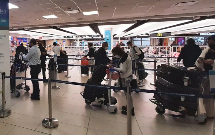 Desde hoy los turistas extranjeros pueden entrar al país: qué requisitos deben cumplir
