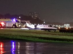Se despistó un avión privado cuando aterrizaba en Aeroparque